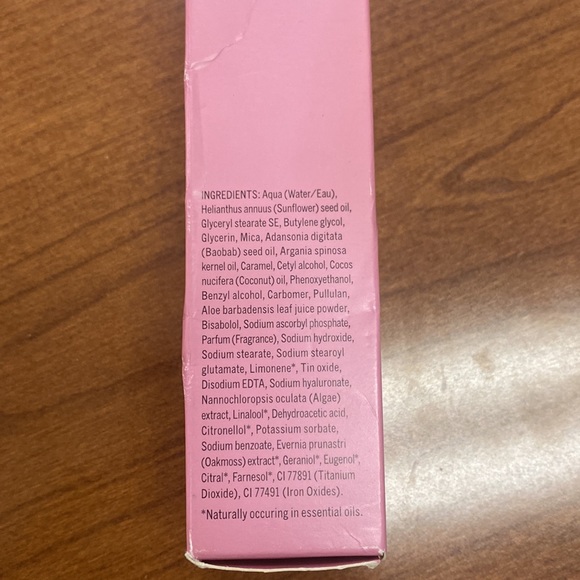 NEW Perfect Legs Sculpt & Shine - Roll-on Illuminator liquid - 2 fl oz tube - Picture 5 of 7